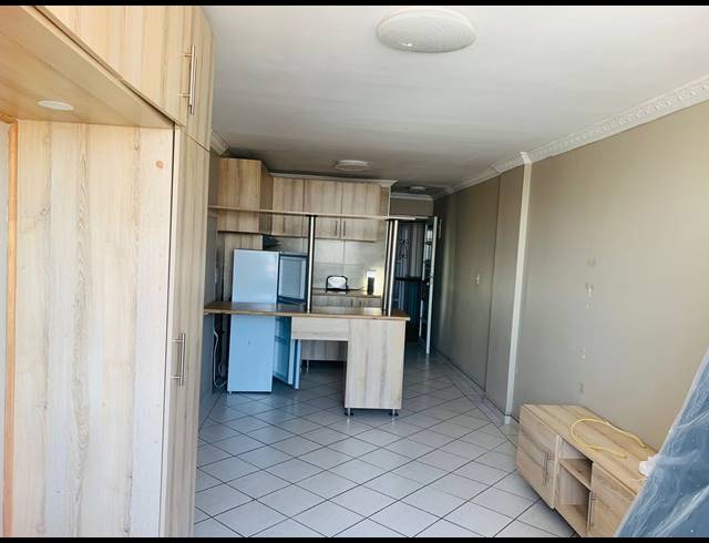 BEDROOM APARTMENT FOR SALE IN SOUTH BEACH